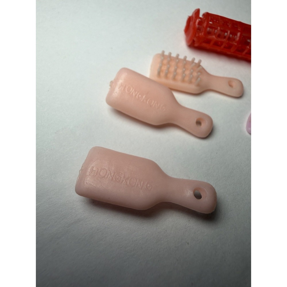 Vintage Barbie 1960S Hair Accessories Pink Brushes Red Roller Hong Kong - Picture 3 of 4